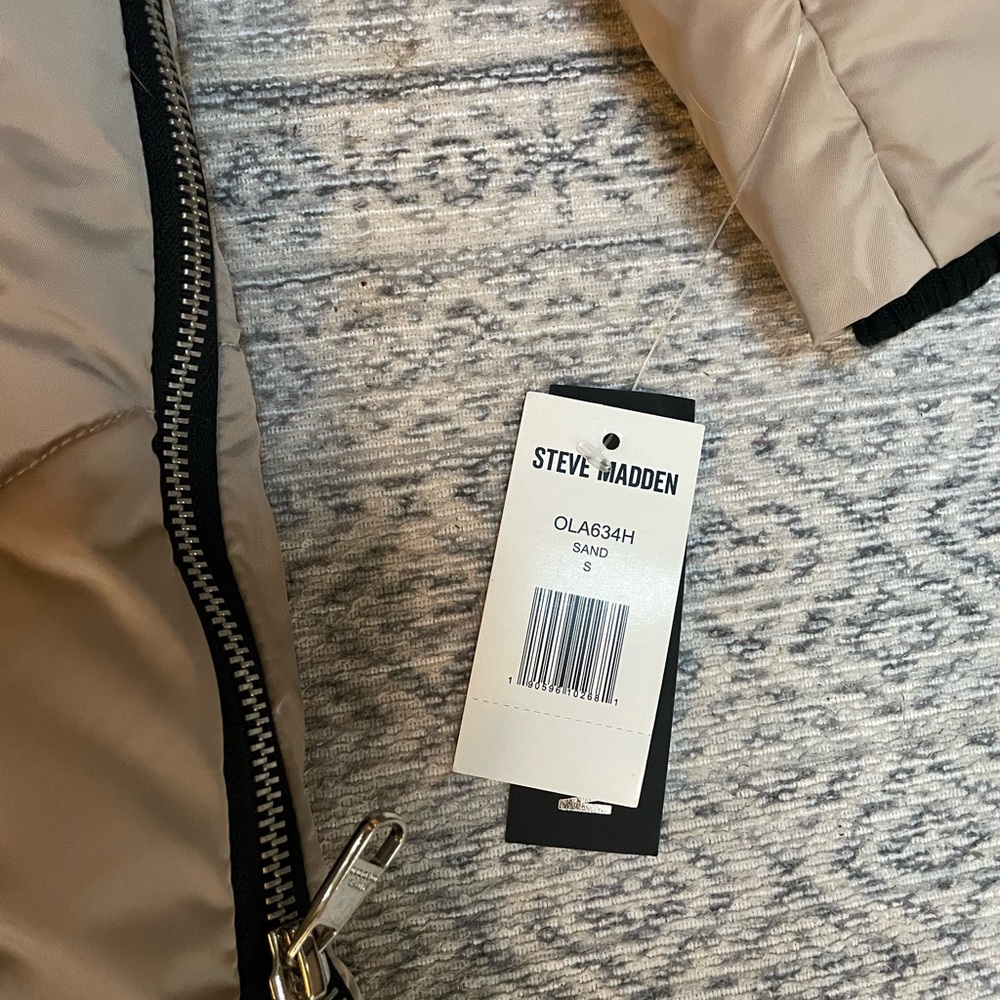 NWT Steve Madden Puffer Jacket in Sand color - Picture 2 of 5